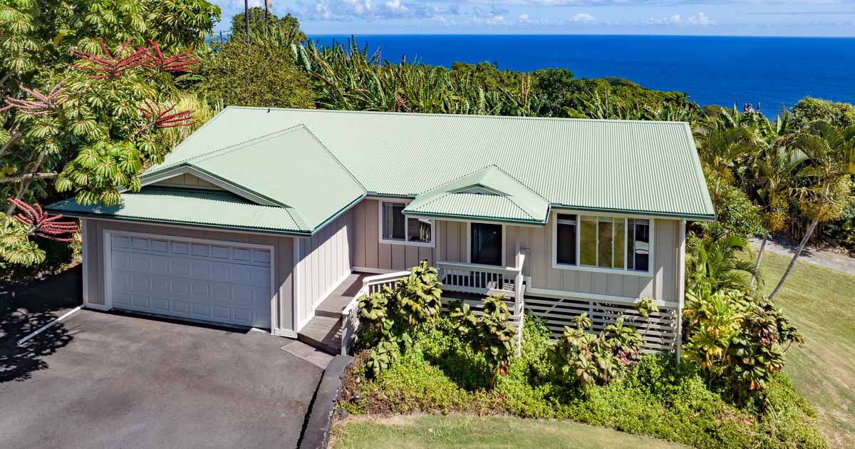 Just Listed in Laupahoehoe